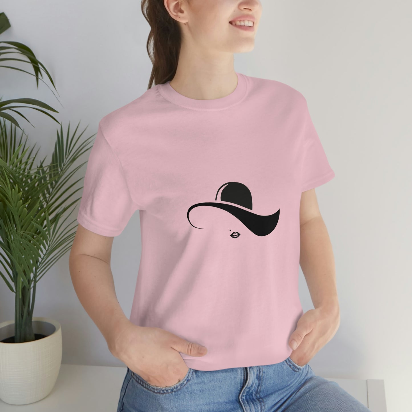 ‘Elegant hat’ Unisex Jersey Short Sleeve Tee