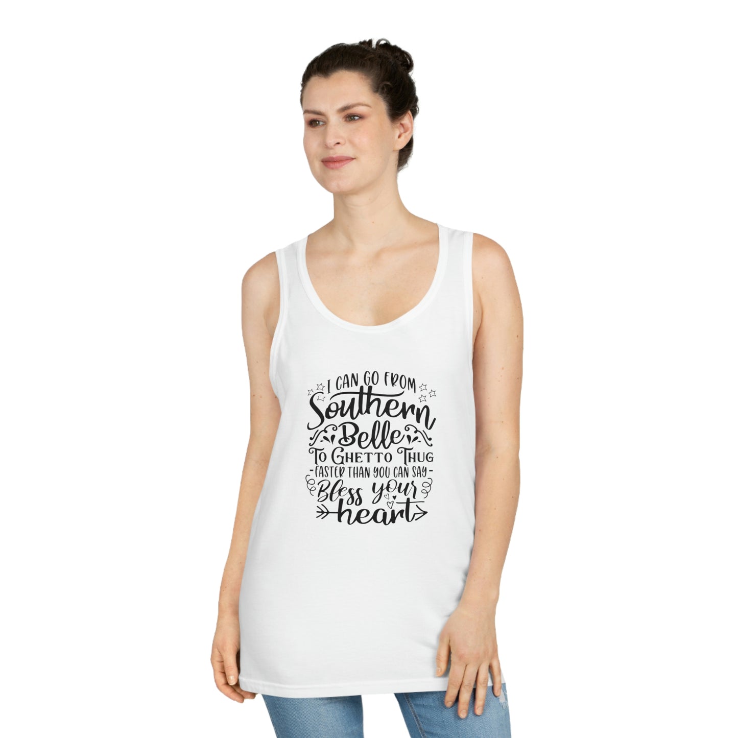 'Puedo pasar de Southern Belle a Ghetto Thug más rápido de lo que puedes decir bendito sea tu corazón' Camiseta de tirantes unisex Softstyle™