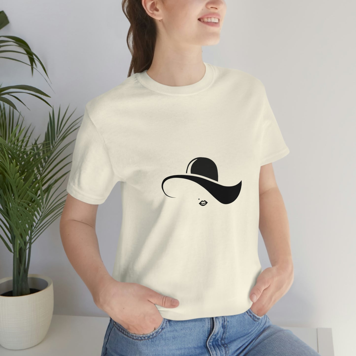 ‘Elegant hat’ Unisex Jersey Short Sleeve Tee